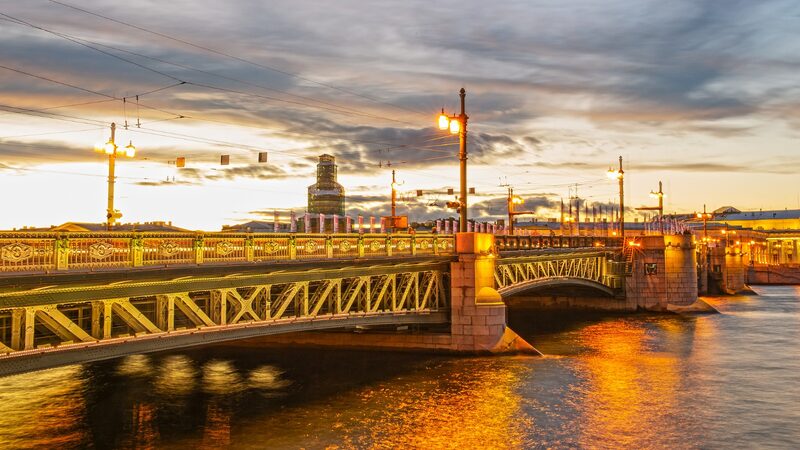 Dive_into_St__Petersburg__The_Magical_City_of_Bridges - News for amigos, by amigos __Dive_into_St__Petersburg__The_Magical_City_of_Bridges