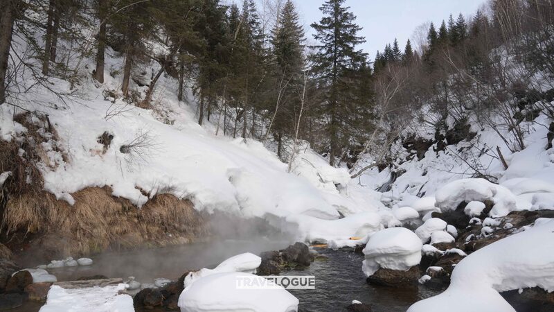 Dive_into_the_Ice_and_Fire_of_Changbai_Mountain_s_Mystical_Waters - News for amigos, by amigos Dive_into_the_Ice_and_Fire_of_Changbai_Mountain_s_Mystical_Waters