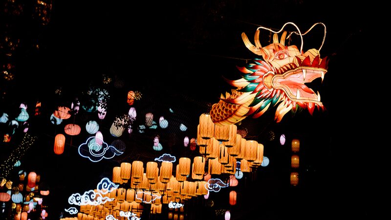 Dragon_Lanterns_Illuminate_Hangzhou_s_Xixi_Wetland_Park___ - News for amigos, by amigos Dragon_Lanterns_Illuminate_Hangzhou_s_Xixi_Wetland_Park___