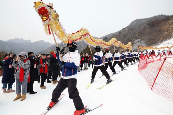 Dragon Skiers Light Up Beijing’s Huairou Slopes for Chinese New Year Dragon_Skiers_Light_Up_Beijing_s_Huairou_Slopes_for_Chinese_New_Year