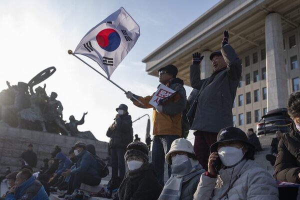 Drama in Seoul 🇰🇷: President Yoon Faces Impeachment after Defense Minister Resigns Drama_in_Seoul_____President_Yoon_Faces_Impeachment_after_Defense_Minister_Resigns video poster