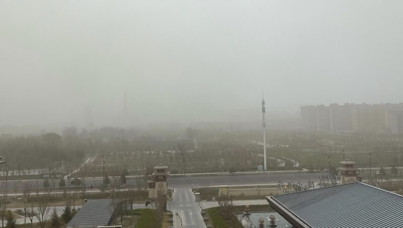 Dusty_Skies__Gansu_s_Cities_Engulfed_by_Massive_Sandstorm___