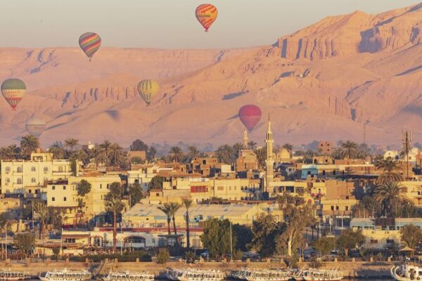 Egypt Unveils Low-Carbon Hydrogen Strategy to Boost Green Economy 🌱 Egypt_Unveils_Low_Carbon_Hydrogen_Strategy_to_Boost_Green_Economy__