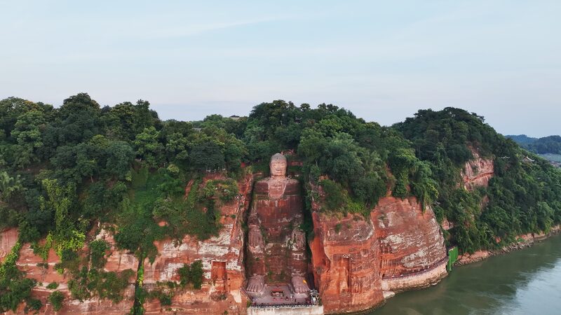 Embark_on_a_Virtual_Journey_Through_Leshan_s_Scenic_Wonders_poster - News for amigos, by amigos Embark_on_a_Virtual_Journey_Through_Leshan_s_Scenic_Wonders video poster