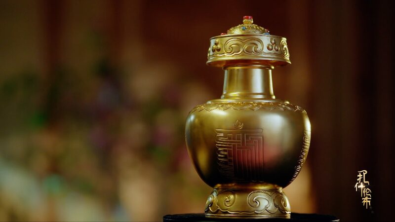 Emperor_Qianlong_s_Golden_Urn__The_Bling_Behind_Tibetan_Reincarnation_poster - News for amigos, by amigos Emperor_Qianlong_s_Golden_Urn__The_Bling_Behind_Tibetan_Reincarnation video poster