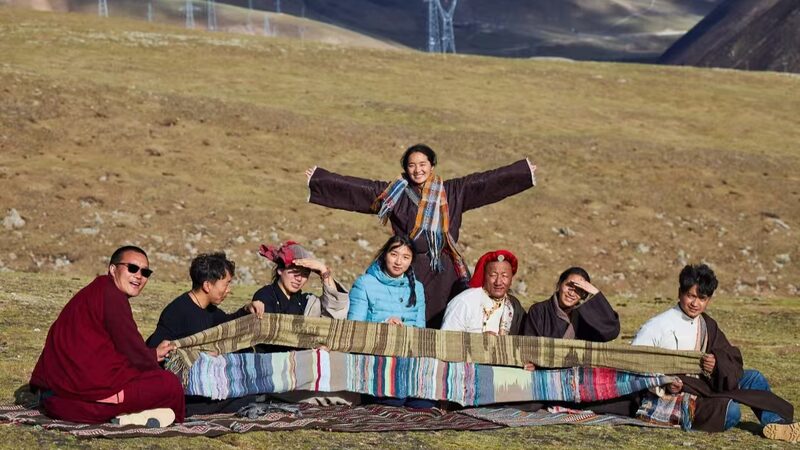Empowering_Young_Women_to_Tackle_Climate_Change_in_Sanjiangyuan___ - News for amigos, by amigos Empowering_Young_Women_to_Tackle_Climate_Change_in_Sanjiangyuan___