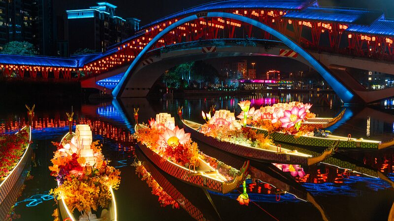 Enchanting_Flower_Boats_Light_Up_Foshan_s_Festive_Nights__ - News for amigos, by amigos Enchanting_Flower_Boats_Light_Up_Foshan_s_Festive_Nights__