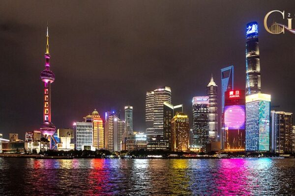 Experience the Neon Nights of Lujiazui Ahead of the 7th CIIE! Experience_the_Neon_Nights_of_Lujiazui_Ahead_of_the_7th_CIIE_ video poster