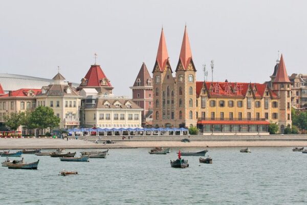 Explore Yantai’s Fisherman’s Wharf and Unlock Global Wisdom at the 10th Nishan Forum ✨ Explore_Yantai_s_Fisherman_s_Wharf_and_Unlock_Global_Wisdom_at_the_10th_Nishan_Forum__ video poster