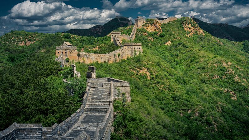 Explore_the_Autumn_Splendor_of_Jinshanling_Great_Wall___ video poster