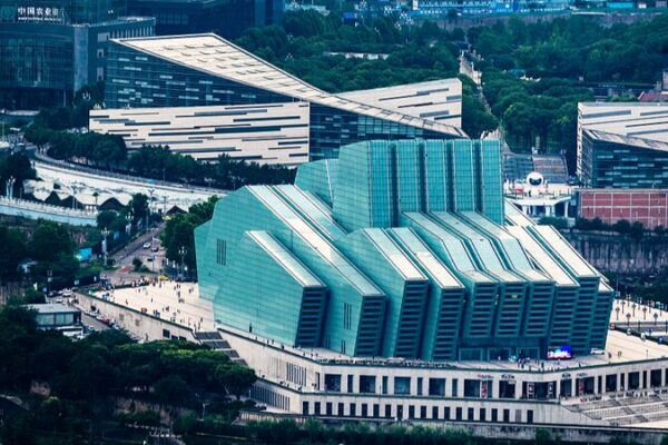 Exploring Chongqing’s ‘Glass Spaceship’: A Tour of the Grand Theater Exploring_Chongqing_s__Glass_Spaceship___A_Tour_of_the_Grand_Theater video poster