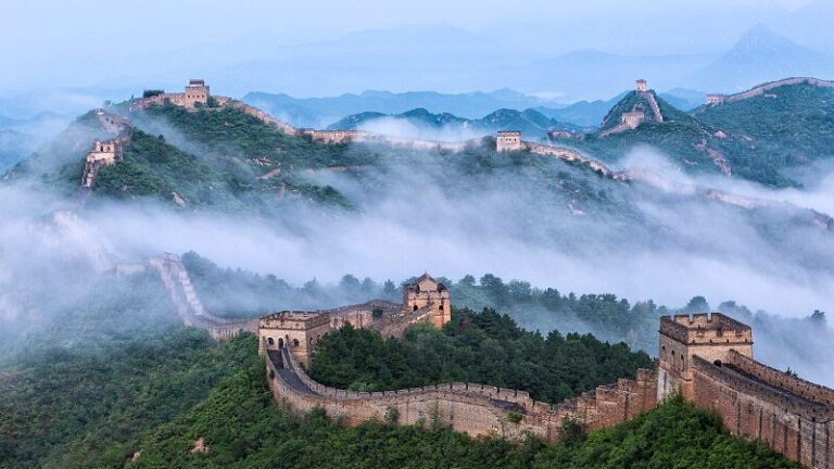 Exploring_Jinshanling__The_Hidden_Jewel_of_the_Great_Wall video poster
