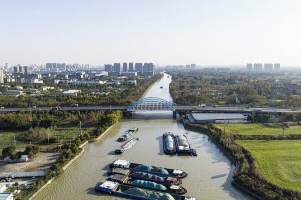 Exploring the Majestic Jinghang Grand Canal: A Journey Through China’s Ancient Waterway Exploring_the_Majestic_Jinghang_Grand_Canal__A_Journey_Through_China_s_Ancient_Waterway video poster