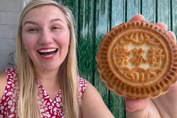 Feasting on Beijing’s Mid-Autumn Delights: Mooncakes, Lucky Duck & Festive Treats! Feasting_on_Beijing_s_Mid_Autumn_Delights__Mooncakes__Lucky_Duck___Festive_Treats_ video poster