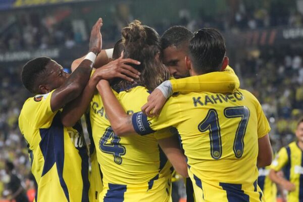 Fenerbahce Kicks Off Europa League with Thrilling 2-1 Win Over Union Saint-Gilloise ⚽️ Fenerbahce_Kicks_Off_Europa_League_with_Thrilling_2_1_Win_Over_Union_Saint_Gilloise___