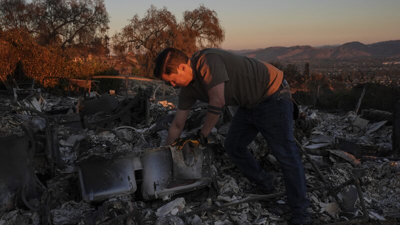 Firefighters_Gain_Ground_on_Southern_California_Wildfire__ - News for amigos, by amigos Firefighters_Gain_Ground_on_Southern_California_Wildfire__
