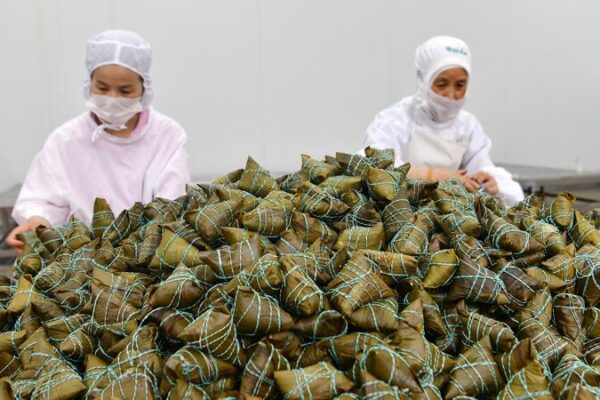 Flavorful Zongzi Take Center Stage in Qu Yuan’s Birthplace for Dragon Boat Festival Flavorful_Zongzi_Take_Center_Stage_in_Qu_Yuan_s_Birthplace_for_Dragon_Boat_Festival