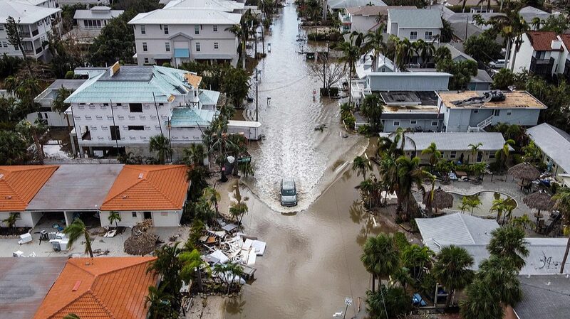 Florida_s_Bahia_Vista_Gulf_Residents_Show_Grit_After_Second_Hurricane_Strikes____ - News for amigos, by amigos Florida_s_Bahia_Vista_Gulf_Residents_Show_Grit_After_Second_Hurricane_Strikes____