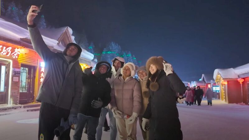 Foreign_Visitors_Rave_About_Harbin_s_Magical_Ice_and_Snow_Festival______poster - News for amigos, by amigos Foreign_Visitors_Rave_About_Harbin_s_Magical_Ice_and_Snow_Festival_____ video poster