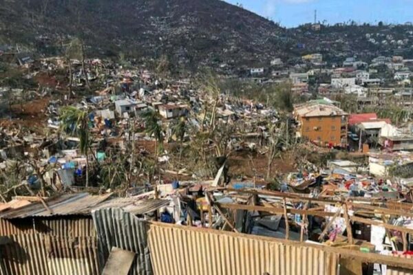 France Rallies to Aid Cyclone-Hit Mayotte as Death Toll Soars 🌪️🇫🇷 France_Rallies_to_Aid_Cyclone_Hit_Mayotte_as_Death_Toll_Soars_____