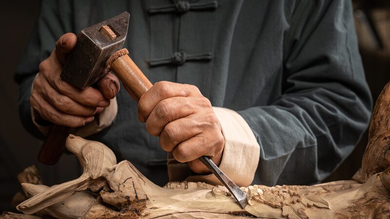 Fujian_Artisans_Sculpt_500_Year_Old_Trees_into_Grand_Canal_Masterpiece_poster - News for amigos, by amigos Fujian_Artisans_Sculpt_500_Year_Old_Trees_into_Grand_Canal_Masterpiece video poster