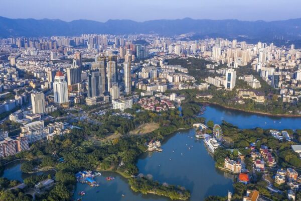 Fuzhou__Discover_China_s_Enchanting_City_of_Banyan_Trees__ video poster