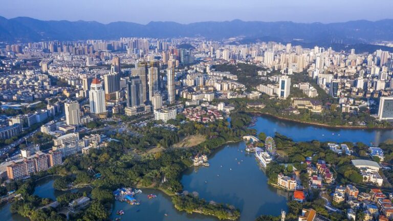 Fuzhou: Discover China’s Enchanting City of Banyan Trees 🌳 Fuzhou__Discover_China_s_Enchanting_City_of_Banyan_Trees__ video poster
