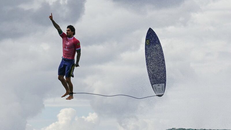 Gabriel_Medina_s_Epic_Aerial_Stuns_at_Tahiti_s_Olympic_Surfing_Debut______