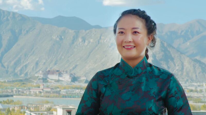 Gen_Z_Comedian_Xiaoxiao_Brings_Joy_to_the_Tibetan_New_Year_Gala_Stage_poster - News for amigos, by amigos Gen_Z_Comedian_Xiaoxiao_Brings_Joy_to_the_Tibetan_New_Year_Gala_Stage video poster