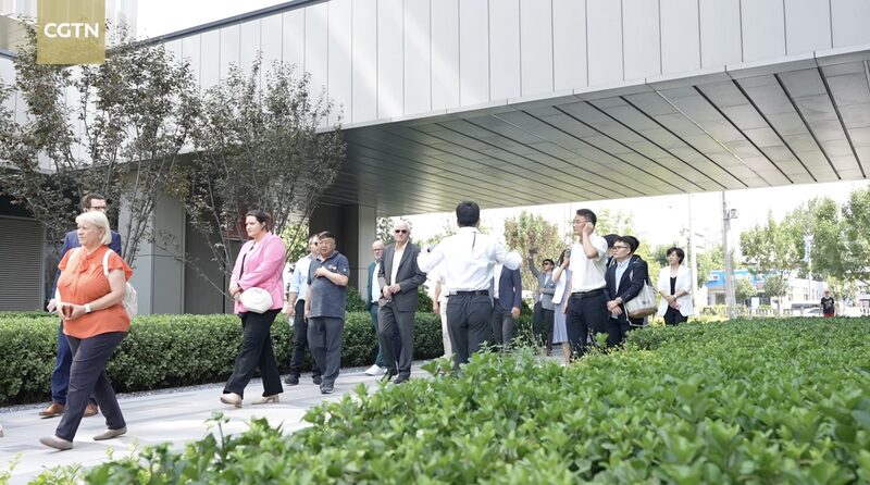 German_Biotech_Leaders_Discover_China_s_Cutting_Edge_Biomedical_Scene___poster - News for amigos, by amigos German_Biotech_Leaders_Discover_China_s_Cutting_Edge_Biomedical_Scene__ video poster