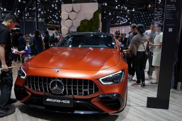German Giants Rev Up in the Chinese Mainland Despite EU Concerns 🚀 German_Giants_Rev_Up_in_the_Chinese_Mainland_Despite_EU_Concerns__