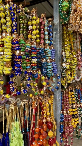 Ghana_s_Beads__Colorful_Connections_Across_Generations_poster - News for amigos, by amigos Ghana_s_Beads__Colorful_Connections_Across_Generations video poster