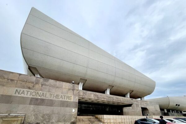 Ghana’s National Theatre: A Fusion of Art and Friendship 🎭🇬🇭🤝🇨🇳 Ghana_s_National_Theatre__A_Fusion_of_Art_and_Friendship_______