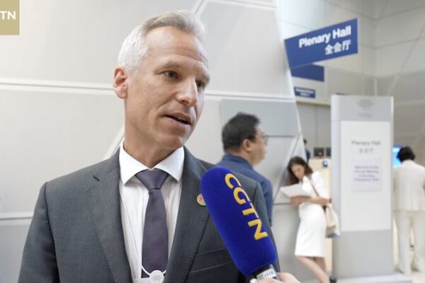 Global_Enthusiasm_for_China_s_High_Quality_Development_at_2024_Summer_Davos video poster