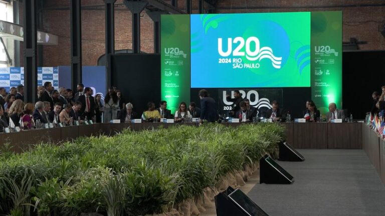 Global_Mayors_Unite_in_Rio_at_Urban_20_to_Tackle_Climate_Challenges__ video poster