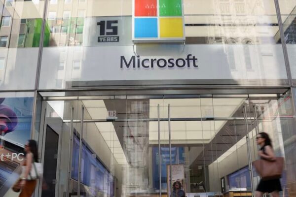 Global Tech Outage: CrowdStrike Update Affects 8.5 Million Microsoft Devices Global_Tech_Outage__CrowdStrike_Update_Affects_8_5_Million_Microsoft_Devices