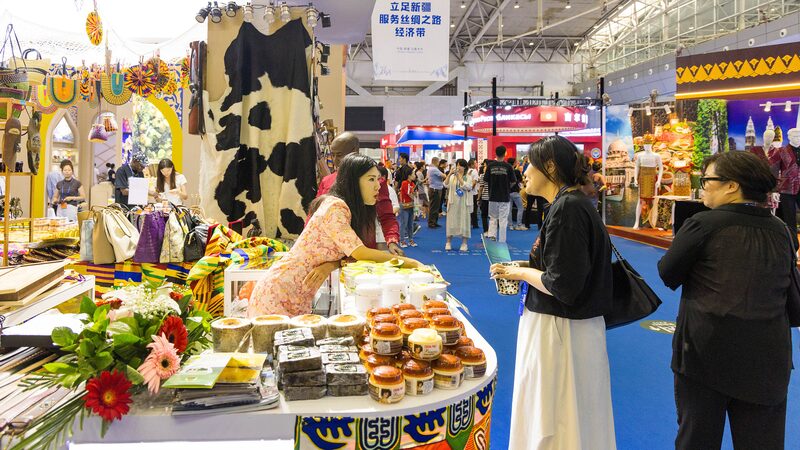 Global_Vibes_Unite_at_the_8th_China_Eurasia_Expo_in_Xinjiang - News for amigos, by amigos Global_Vibes_Unite_at_the_8th_China_Eurasia_Expo_in_Xinjiang