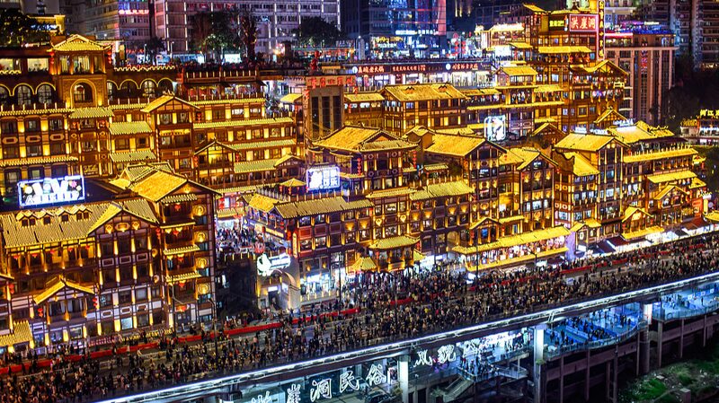 Glow_Up__Lantern_Festival_Ends_Spring_Festival_with_Tourism_Boom