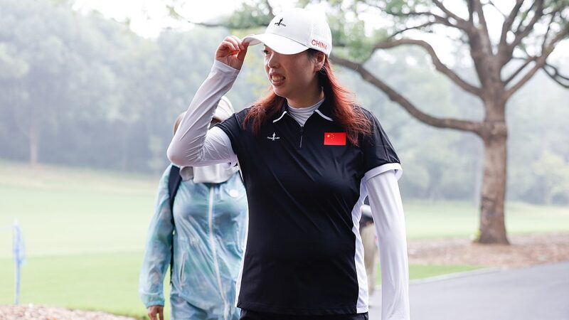 Golf_Star_Feng_Shanshan_Cheers_on_China_s_Rising_Talent_for_Paris_Olympics video poster