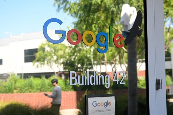 Google’s Antitrust Ruling Could Cost Apple $20 Billion 💰📱 Google_s_Antitrust_Ruling_Could_Cost_Apple__20_Billion___