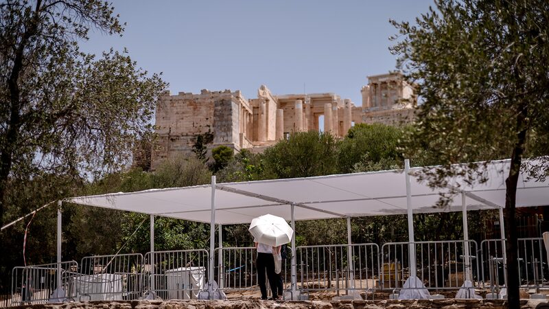 Greece_s_Acropolis_Closes_Amid_Record_Breaking_Early_Heat_Wave____