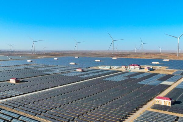 Green Energy Surge: China’s Leap and U.S. Double Standards? 🌍⚡ Green_Energy_Surge__China_s_Leap_and_U_S__Double_Standards____