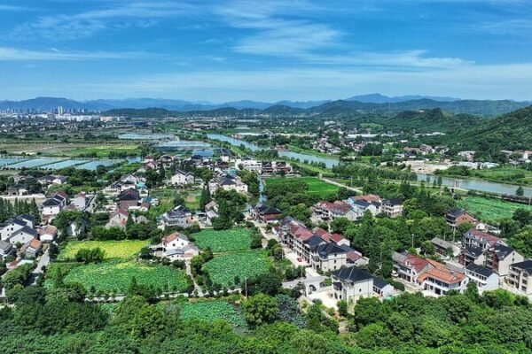 Green_Rural_Revival__China_s_Plan_for_Vibrant_Villages_and_Happy_Farmers__