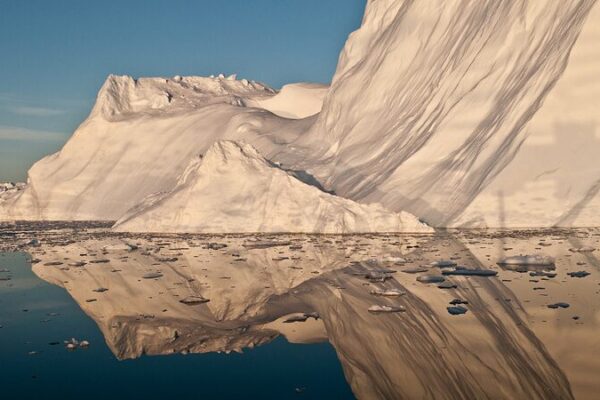 Greenland’s Methane Magic: Absorbing More Than It Emits! 🌿✨ Greenland_s_Methane_Magic__Absorbing_More_Than_It_Emits____