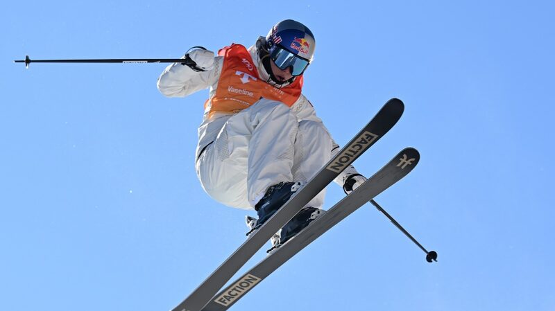 Gu_Ailing_Triumphs_Again__17th_Victory_at_Freestyle_Skiing_Halfpipe_World_Cup___