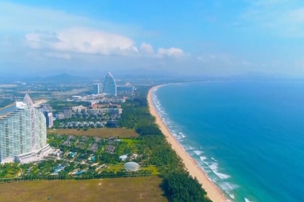 Hainan’s Green Leap: How China’s Tropical Paradise is Building a Sustainable Future 🌴🌞 Hainan_s_Green_Leap__How_China_s_Tropical_Paradise_is_Building_a_Sustainable_Future___