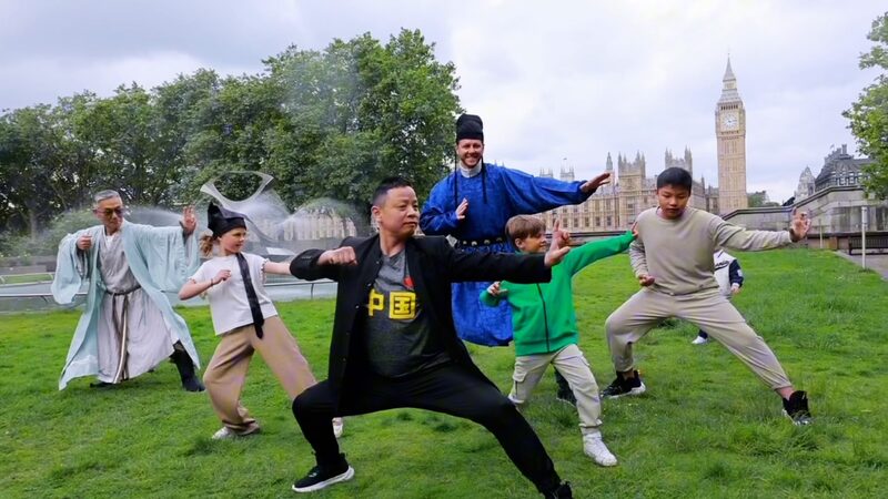 Hanfu_Clad_Chinese_Expatriates_Introduce_Baduanjin_to_Londoners_poster - News for amigos, by amigos Hanfu_Clad_Chinese_Expatriates_Introduce_Baduanjin_to_Londoners video poster