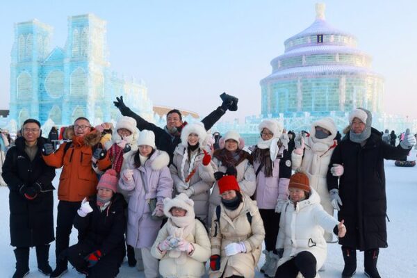 Harbin Ice and Snow World Crowned World’s Largest Winter Wonderland ❄️ Harbin_Ice_and_Snow_World_Crowned_World_s_Largest_Winter_Wonderland___