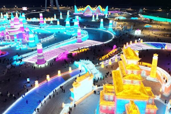 Harbin Ice and Snow World Opens: A Winter Wonderland Awaits! Harbin_Ice_and_Snow_World_Opens__A_Winter_Wonderland_Awaits_