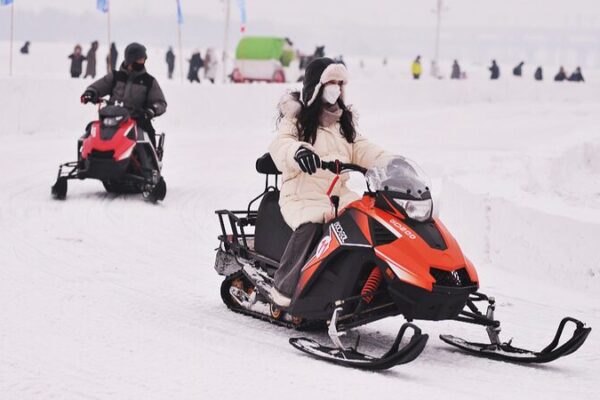 Harbin’s Ice Wonderland Melts Hearts: Tourists Flock During New Year Holiday Harbin_s_Ice_Wonderland_Melts_Hearts__Tourists_Flock_During_New_Year_Holiday